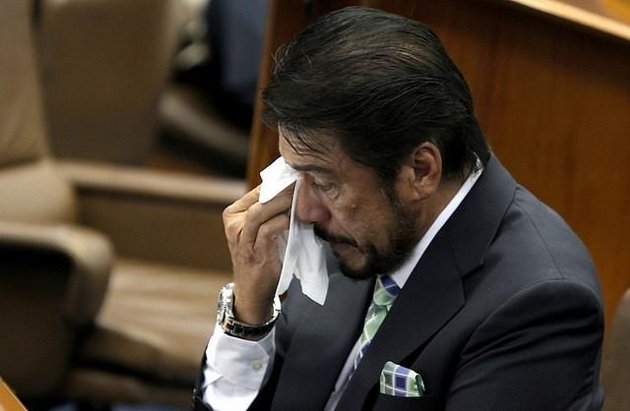 Tito Sotto Source: http://ph.news.yahoo.com/photos/sotto-vs-rh-bill-photo-1344934820.html